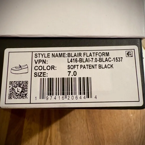 Super Cute Larroudé Black Platform Mary Jane Shoes size 7 - NEW - Picture 8 of 10